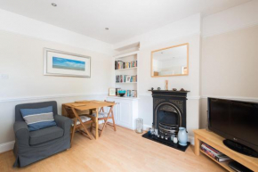 Traditional Richmond Home by Twickenham Green by UndertheDoormat